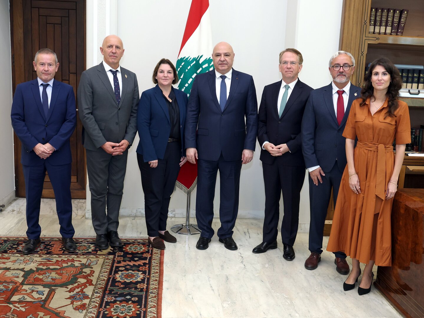 عون: لا حلول مستدامة بالحرب بل بالتفاوض