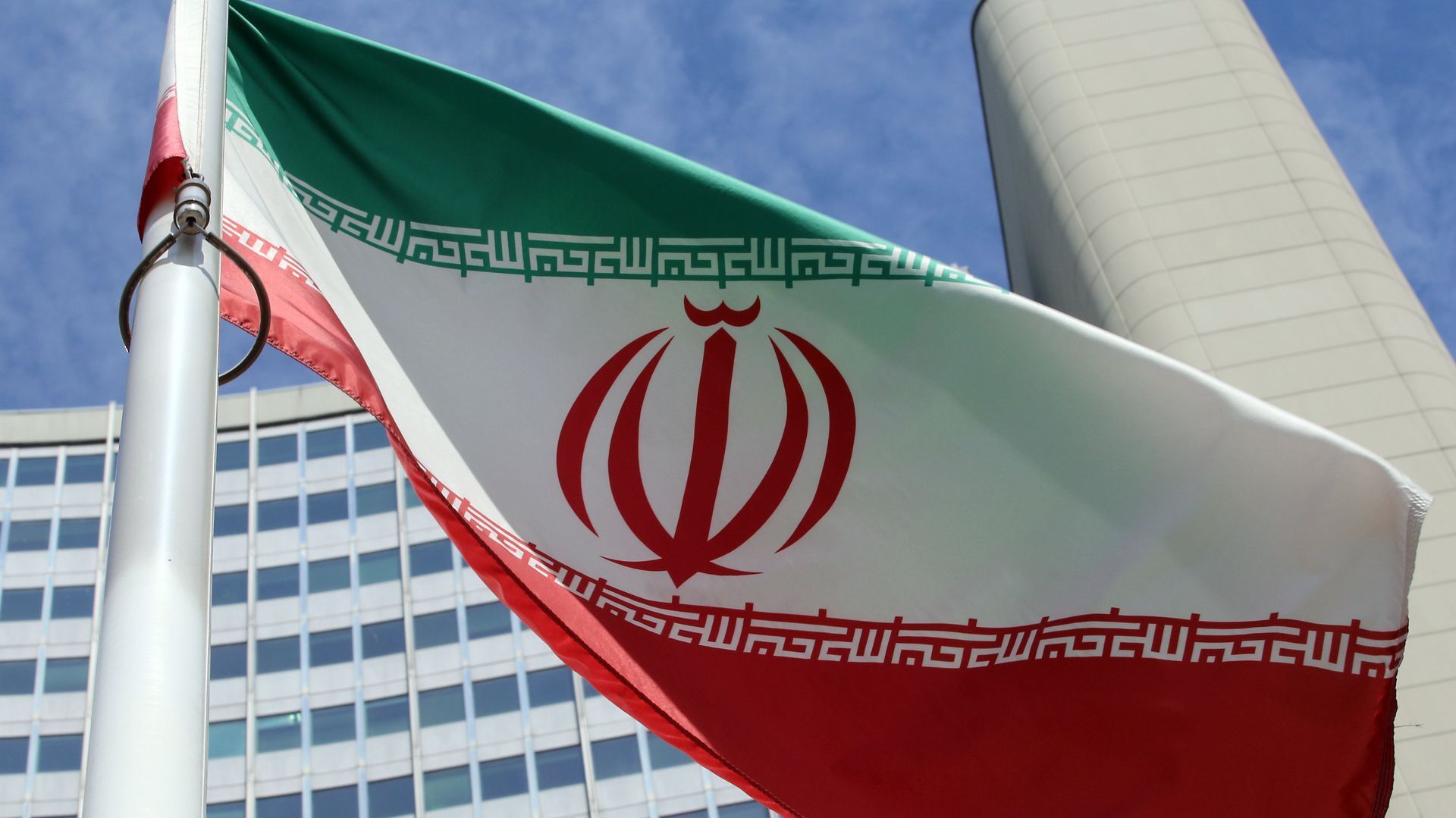 طهران تصعد ضد الإمارات بشأن أزمة الجزر الثلاث - عاجل 