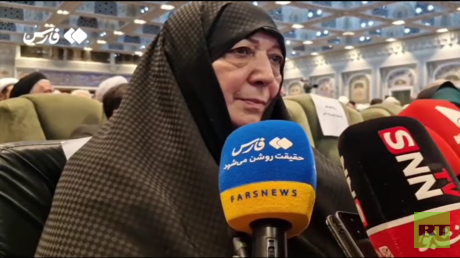والدة زوجة مجتبى خامنئي تكشف حالته الصحية