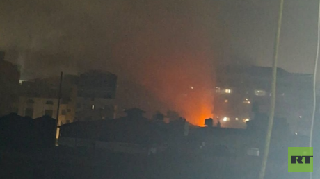 مراسلنا: 5 قتلى على الأقل بقصف إسرائيلي استهدف مبنى سكنيا غرب غزة