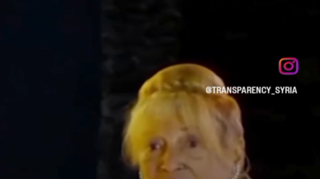 الفنانة منى واصف تكشف جانبا من حكاية والدتها خلال تكريمها في حمص