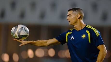 مدرب النصر يحسم موقف رونالدو من مباراة الدرعية.. ويرفض التعليق على أزمته مع جيسوس