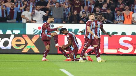 أردا توران يرفض 