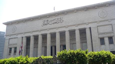 اتهامات بالتزوير والتربح تلاحق مسؤولا حكوميا كبيرا في مصر