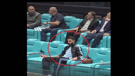 شاهد.. هتافات ضد عمر السومة تشعل غضبا في مباراة لكرة السلة بدمشق