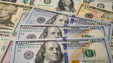 العراق يتوقع وصول مليار دولار نقدا من الاحتياطي الفيدرالي لخفض سعر الصرف في السوق الموازية