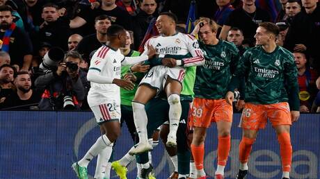 الكلاسيكو.. ريال مدريد يهزم برشلونة في عقر داره (فيديو)